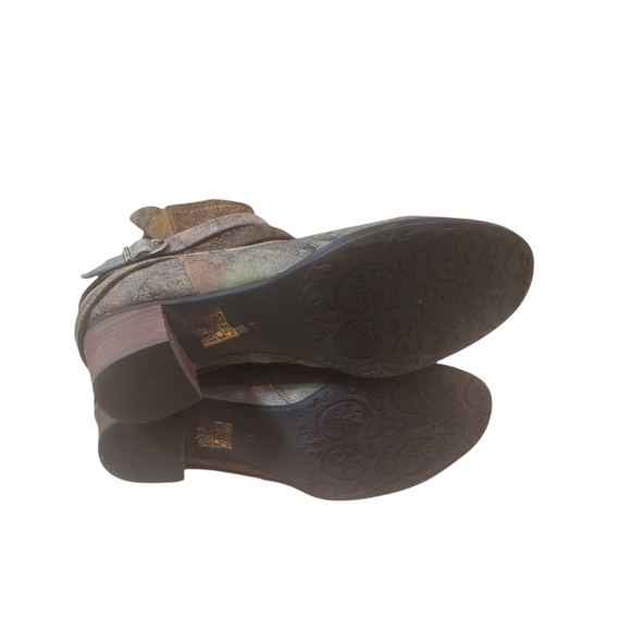 L'artiste Spring Step Shazzam Booties - Picture 6 of 7